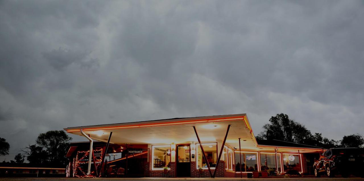 Raine Motel วาเลนไทน์ ภายนอก รูปภาพ